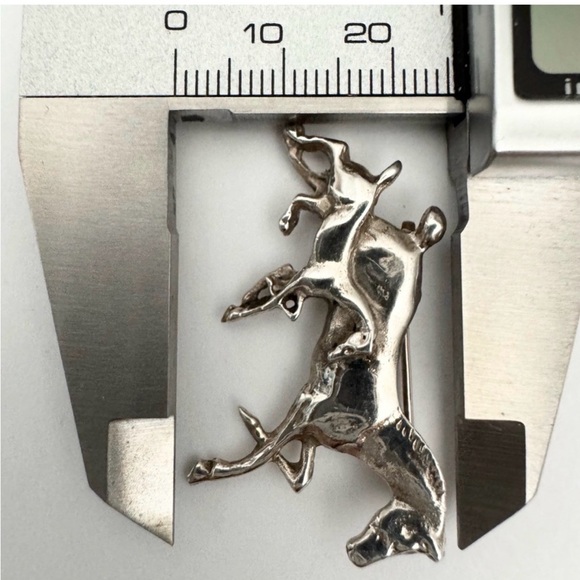 Sterling Silver Horse Brooch - Picture 7 of 11